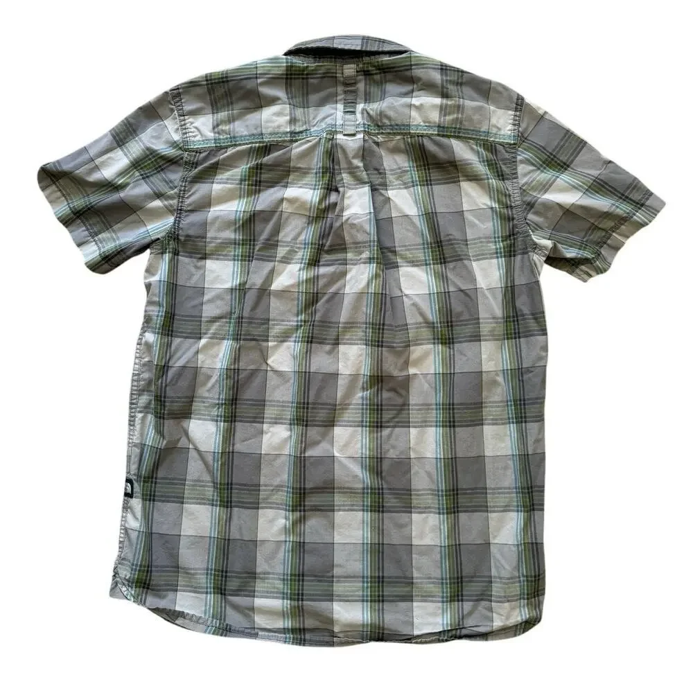 The North Face Mens shirt, size medium. Lightweight, Tan & Green Plaid Design